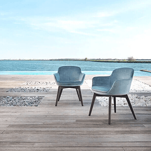 Green Chair with Wooden Legs 60x100 cm